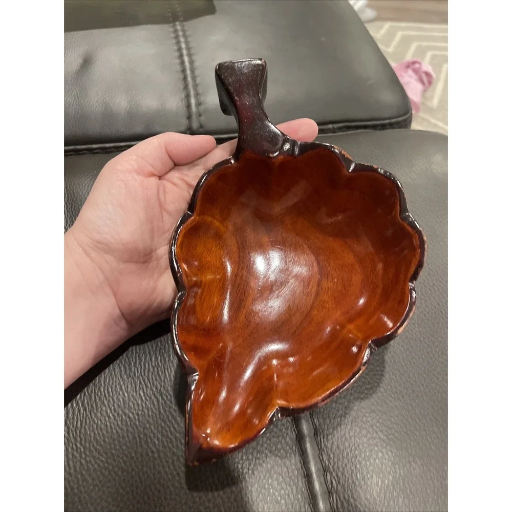Mid Century Modern Vintage‎ Carved Wood Leaf Shaped Nut Serving Dish Bowl